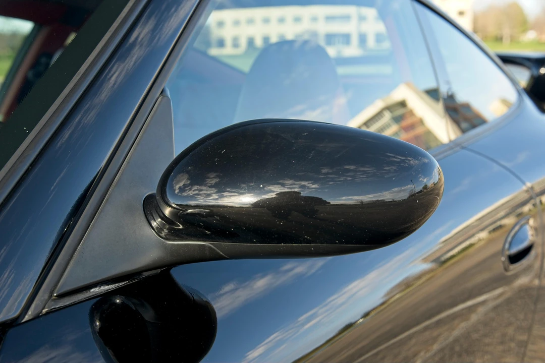1999 Porsche 996 Carrera - Image 28 of 31