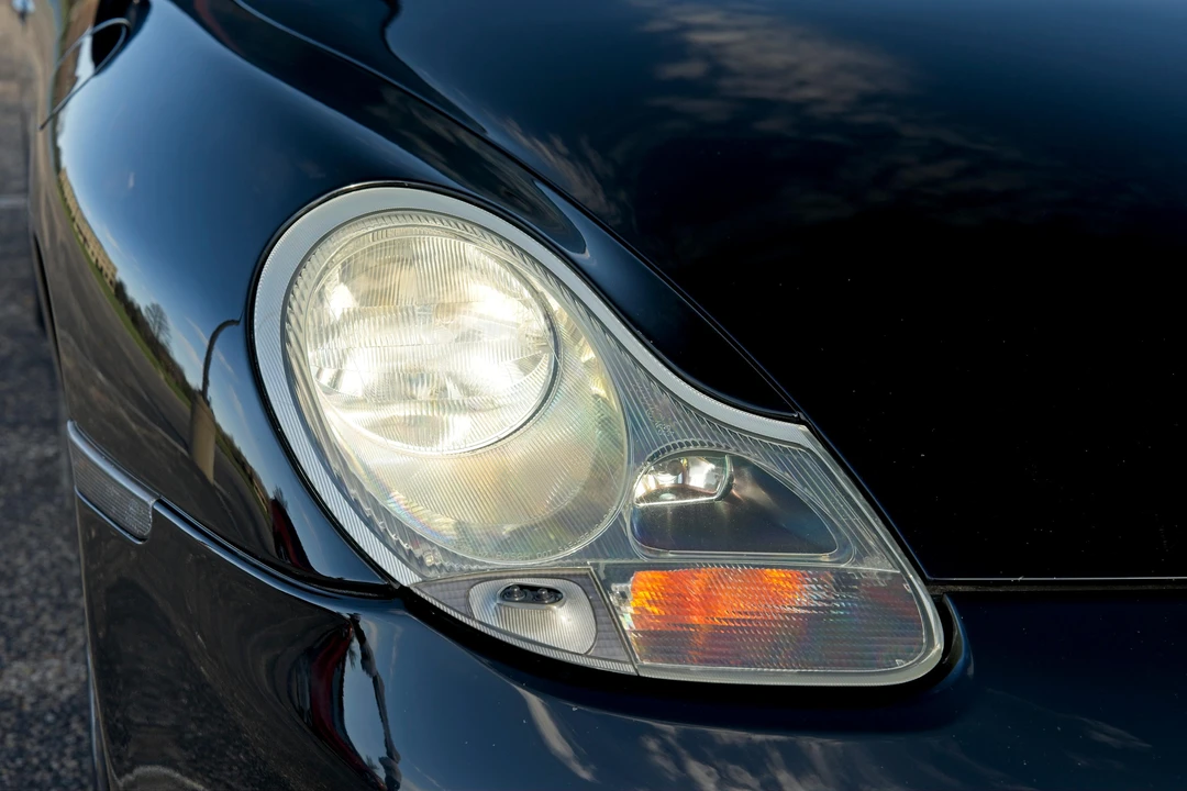 1999 Porsche 996 Carrera - Image 17 of 31
