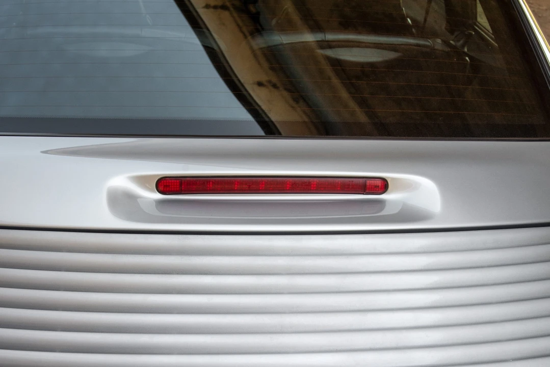 1999 Porsche 996 Carrera - Image 19 of 31