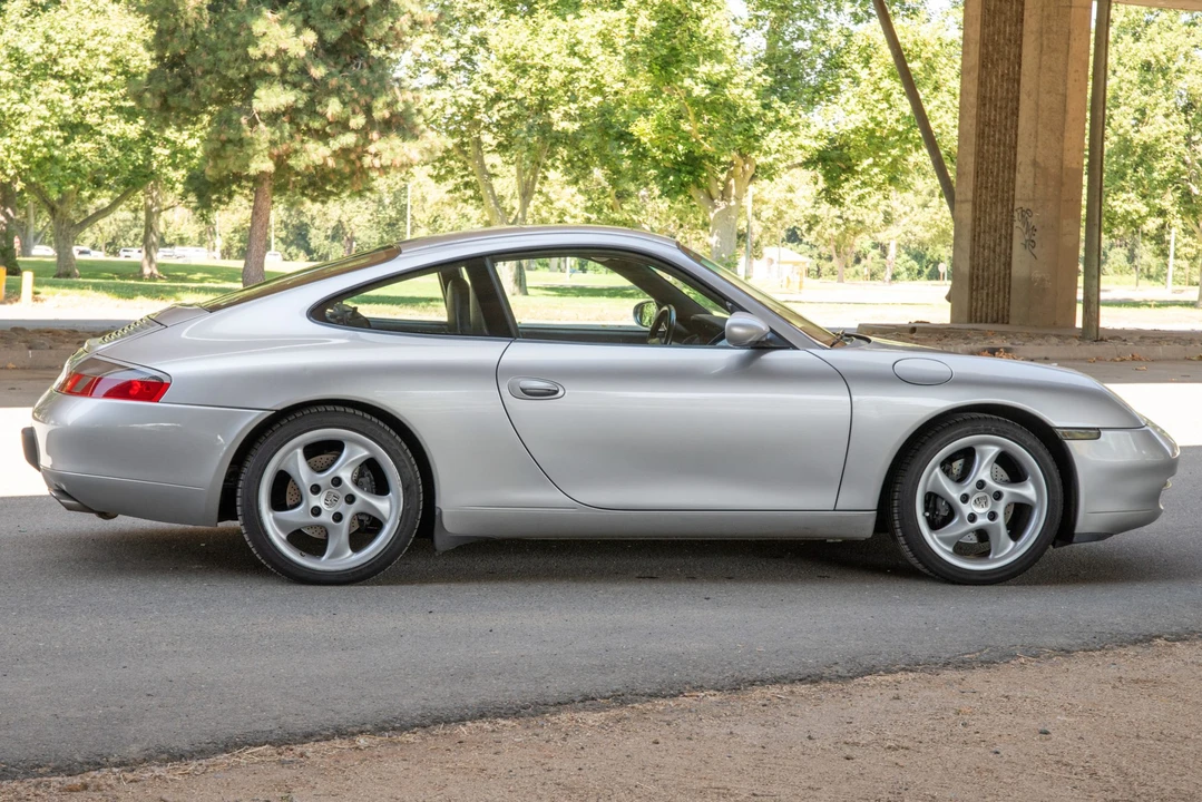 1999 Porsche 996 Carrera - Image 4 of 31