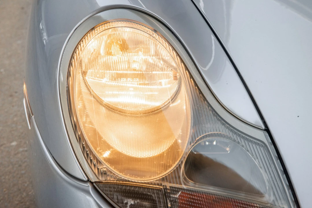 1999 Porsche 996 Carrera - Image 12 of 31
