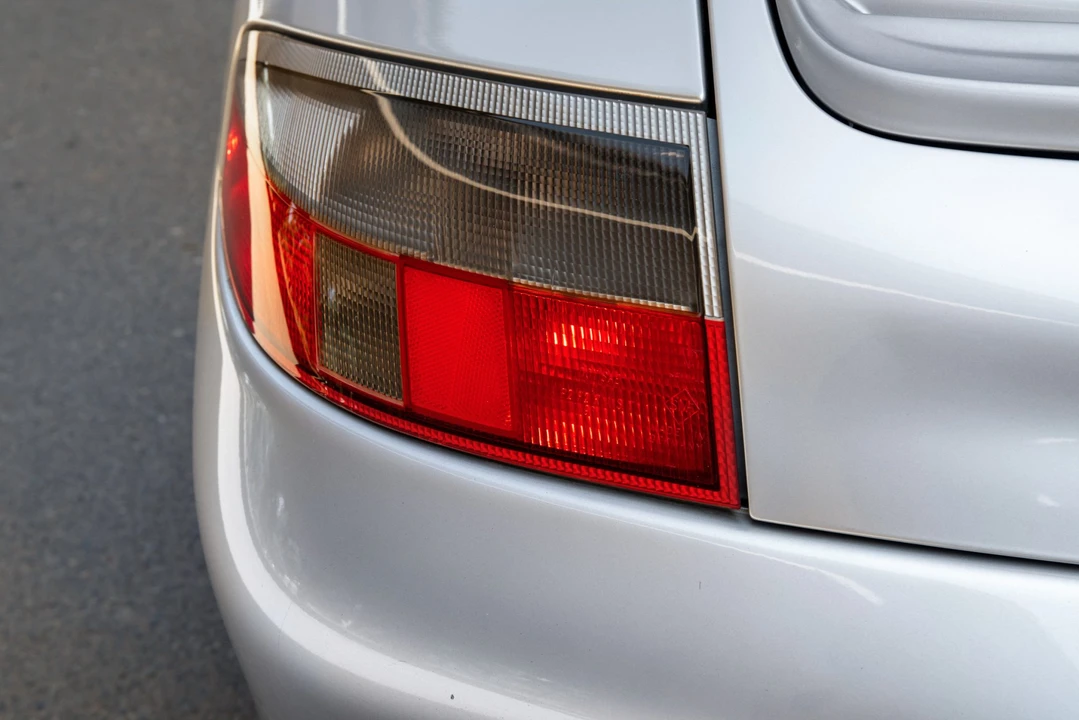 1999 Porsche 996 Carrera - Image 23 of 31