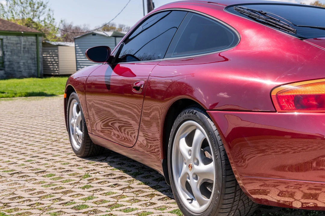 1999 Porsche 996 Carrera - Image 19 of 31