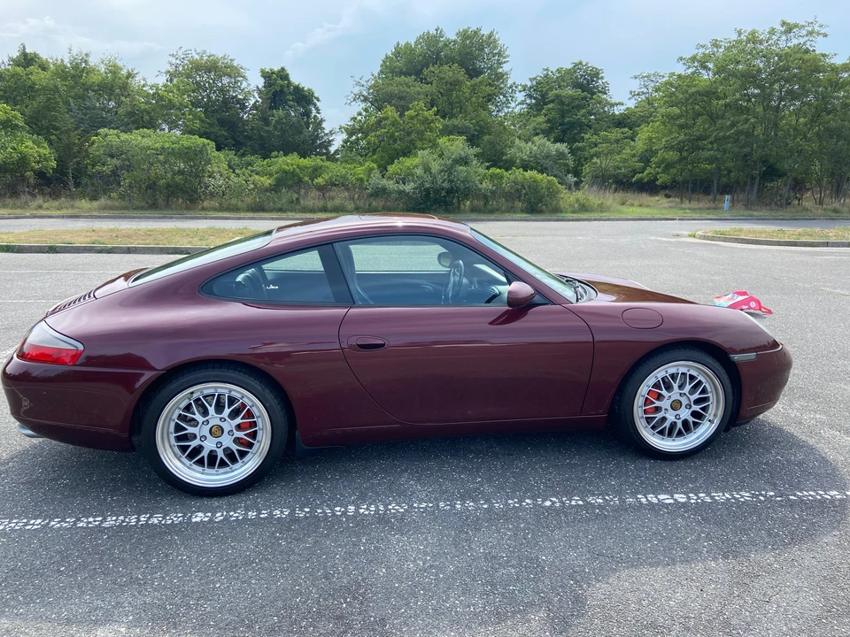 1999 Porsche 996 Carrera - Image 24 of 31