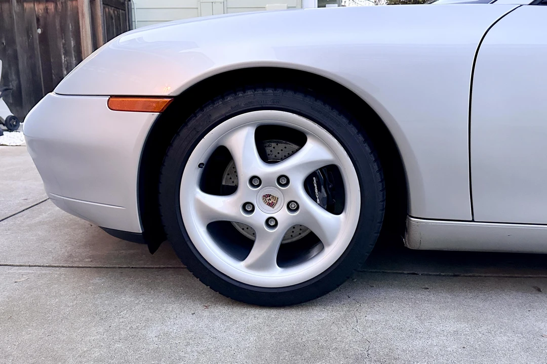 1999 Porsche 996 Carrera - Image 28 of 31