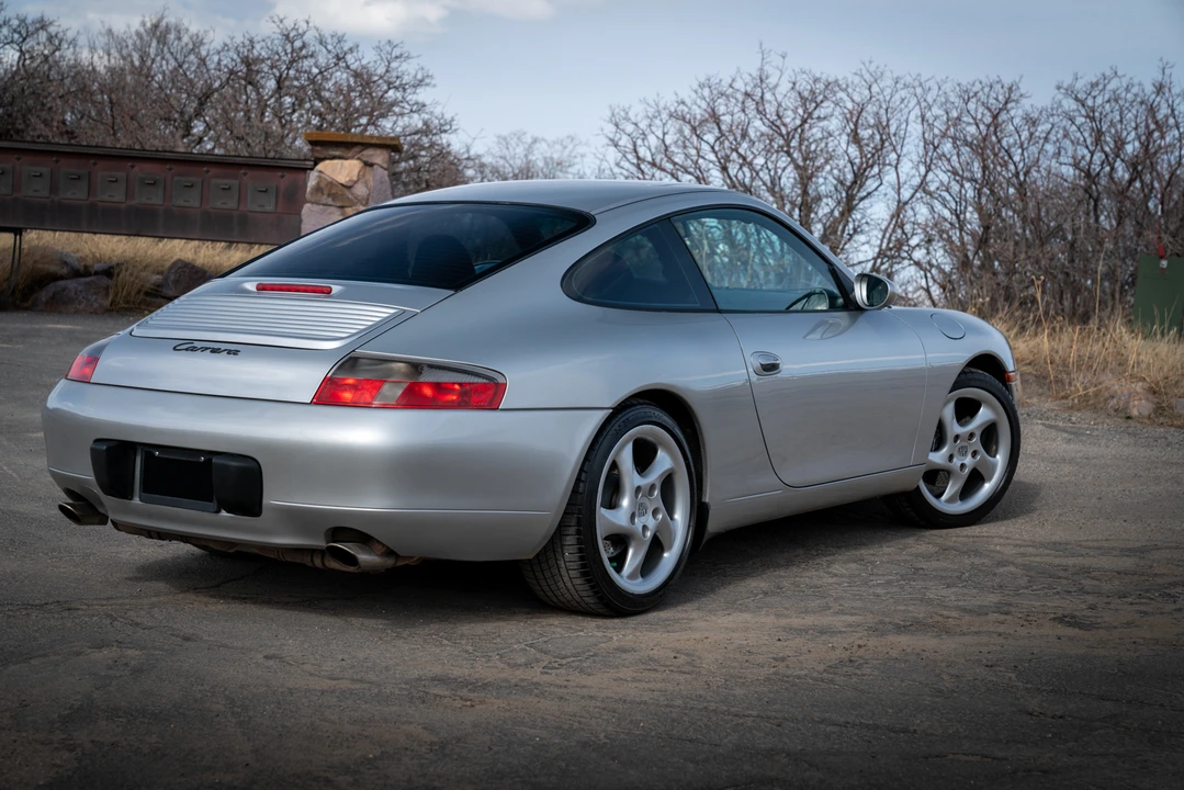 1999 Porsche 996 Carrera - Image 27 of 31