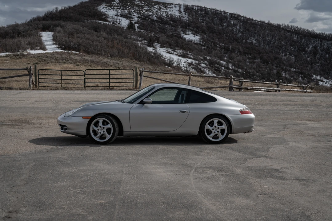 1999 Porsche 996 Carrera - Image 16 of 31