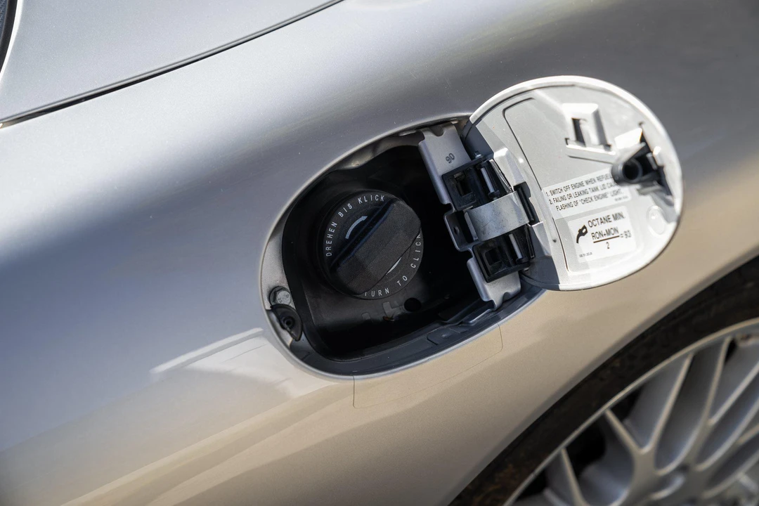 1999 Porsche 996 Carrera - Image 23 of 31