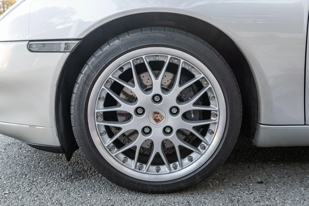 1999 Porsche 996 Carrera - Image 27 of 31