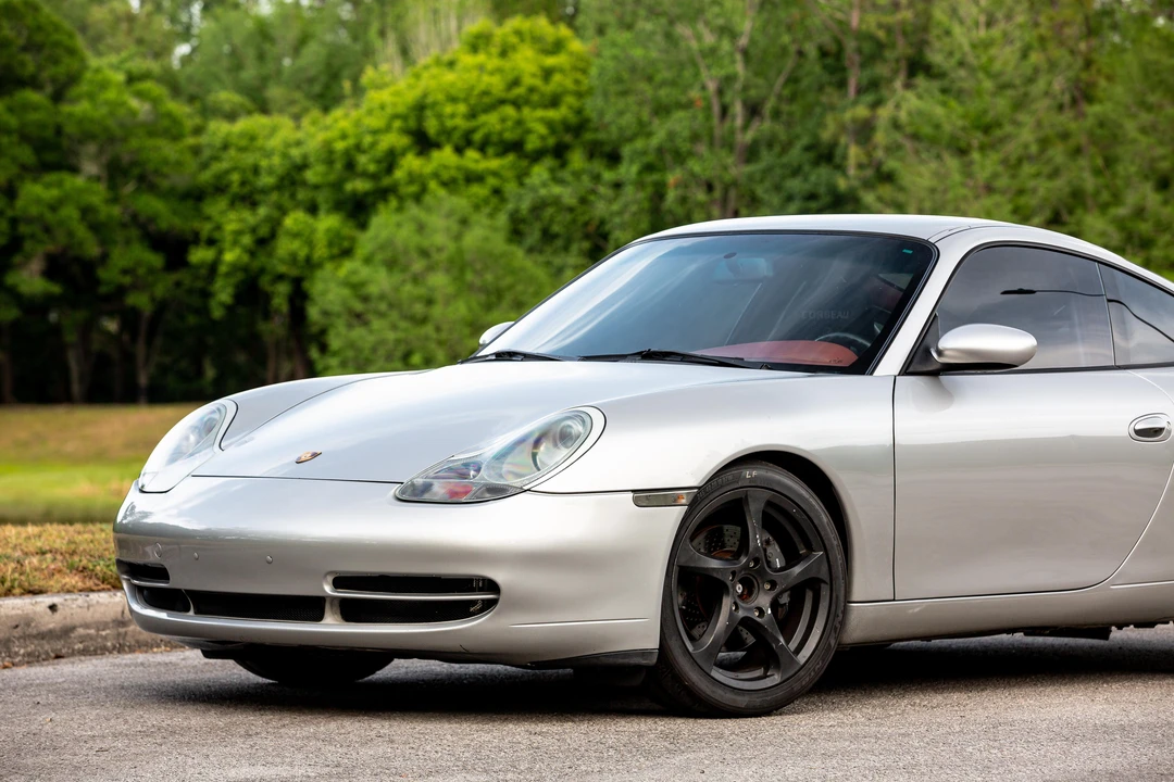 1999 Porsche 996 Carrera - Image 28 of 31