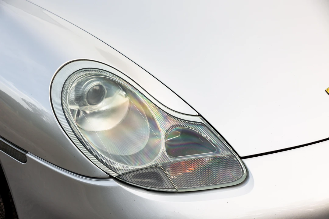 1999 Porsche 996 Carrera - Image 24 of 31