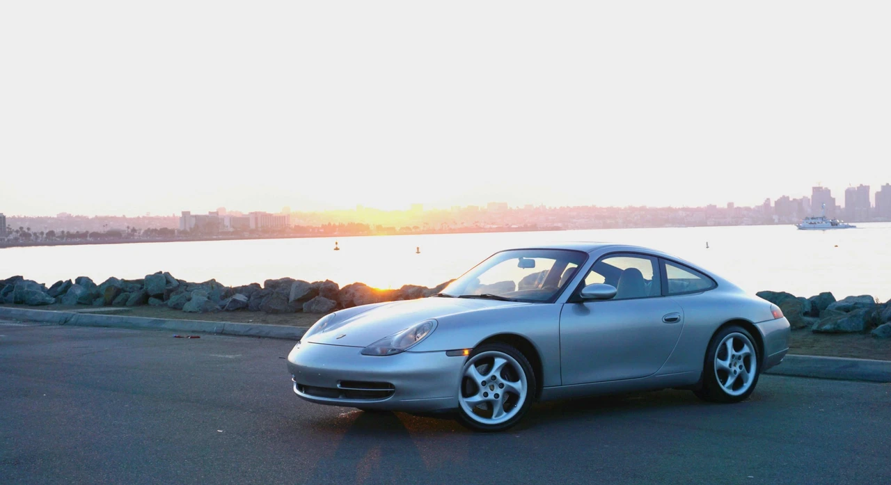 1999 Porsche 996 Carrera - Image 15 of 31
