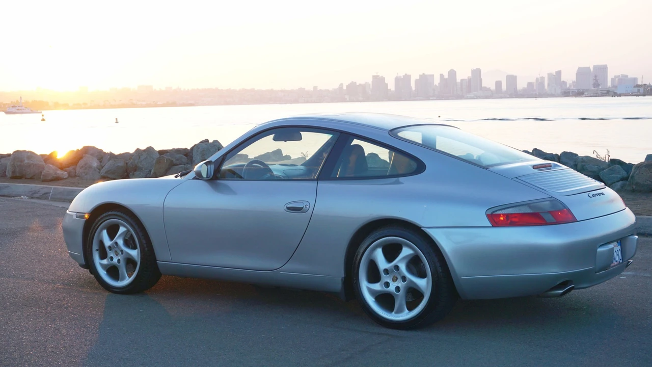 1999 Porsche 996 Carrera - Image 17 of 31