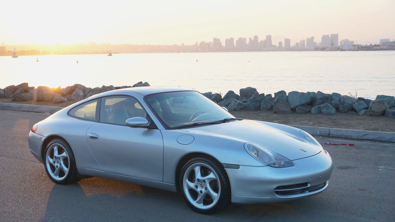 1999 Porsche 996 Carrera - Image 22 of 31