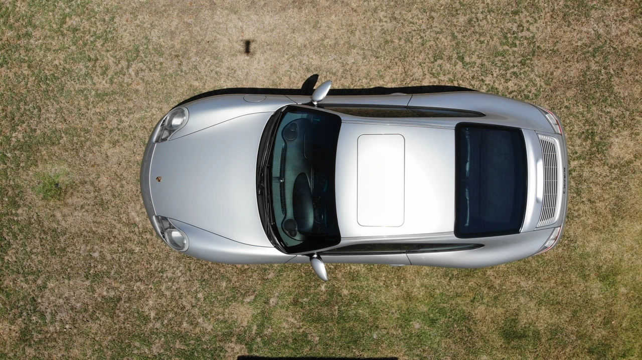 1999 Porsche 996 Carrera - Image 26 of 31