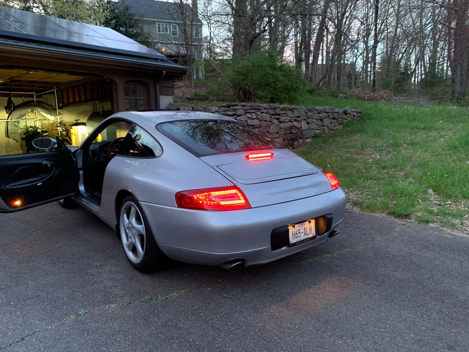1999 Porsche 996 Carrera - Image 18 of 30