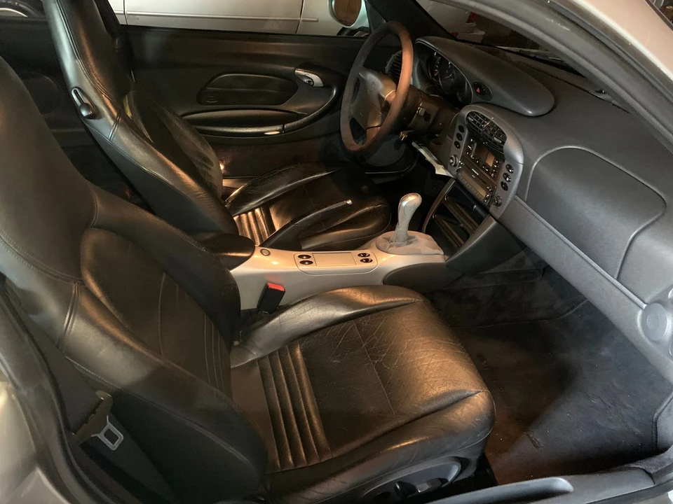 1999 Porsche 996 Carrera - Image 27 of 30