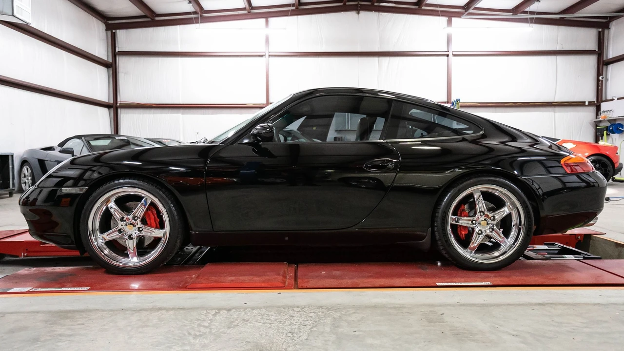 1999 Porsche 996 Carrera - Image 2 of 28