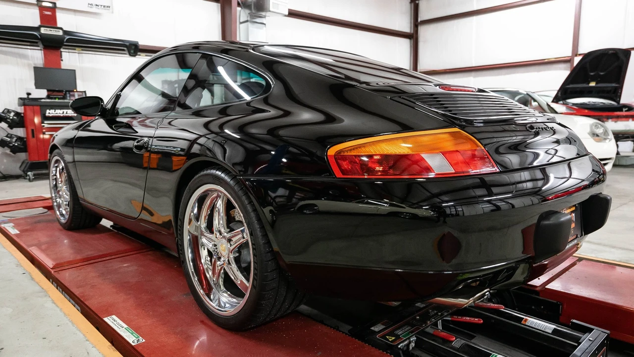 1999 Porsche 996 Carrera - Image 3 of 28