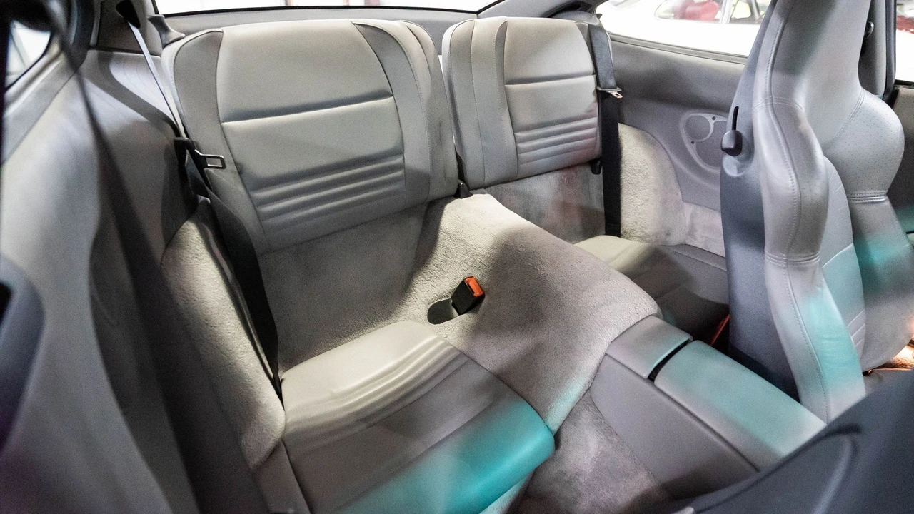 1999 Porsche 996 Carrera - Image 21 of 28