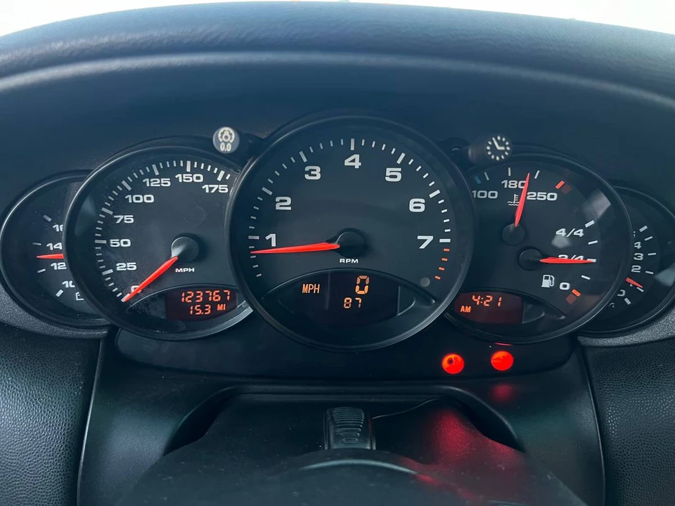 1999 Porsche 996 Carrera - Image 21 of 24