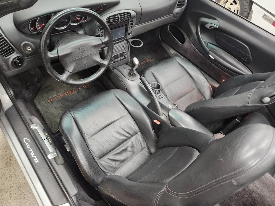 1999 Porsche 996 Carrera - Image 14 of 24