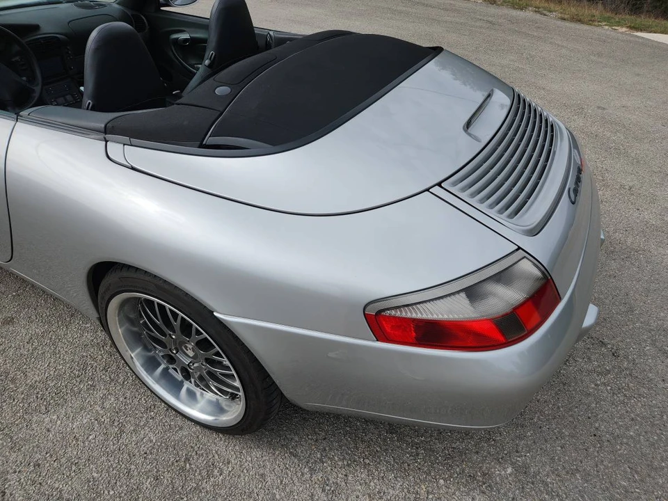 1999 Porsche 996 Carrera - Image 12 of 24