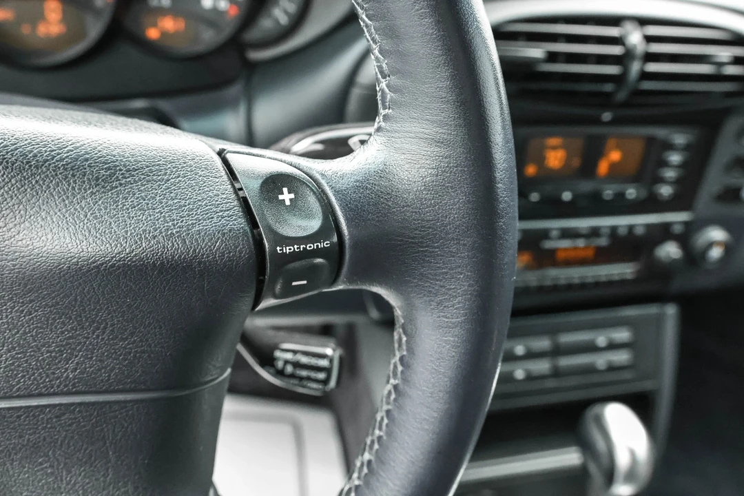 1999 Porsche 996 Carrera - Image 15 of 21