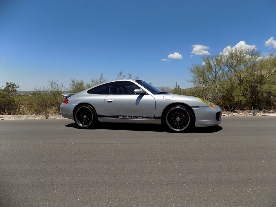 1999 Porsche 996 Carrera - Image 23 of 31