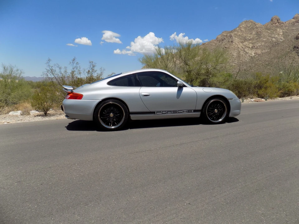 1999 Porsche 996 Carrera - Image 22 of 31