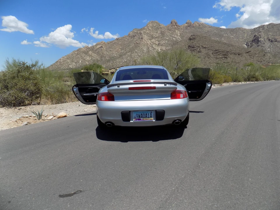 1999 Porsche 996 Carrera - Image 24 of 31