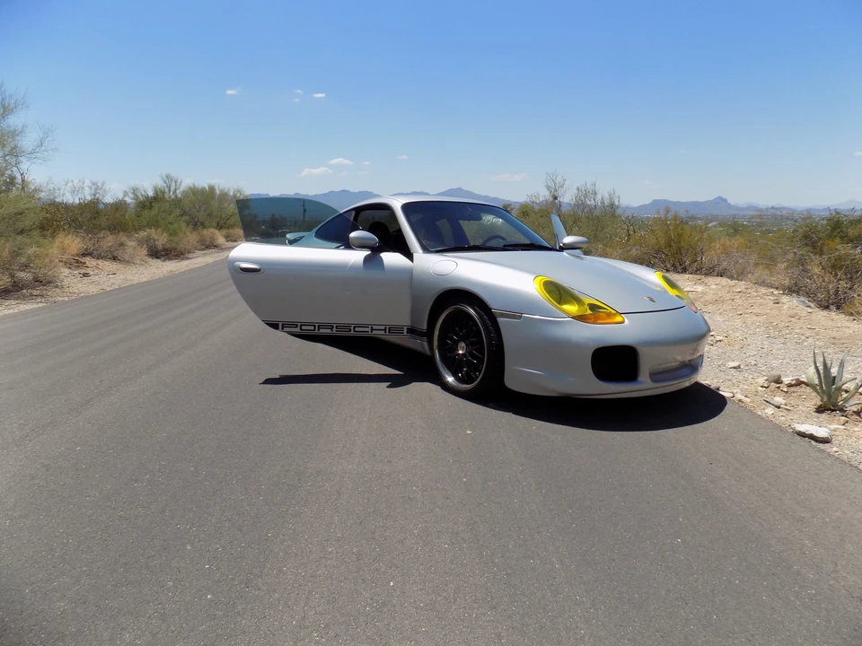 1999 Porsche 996 Carrera - Image 25 of 31