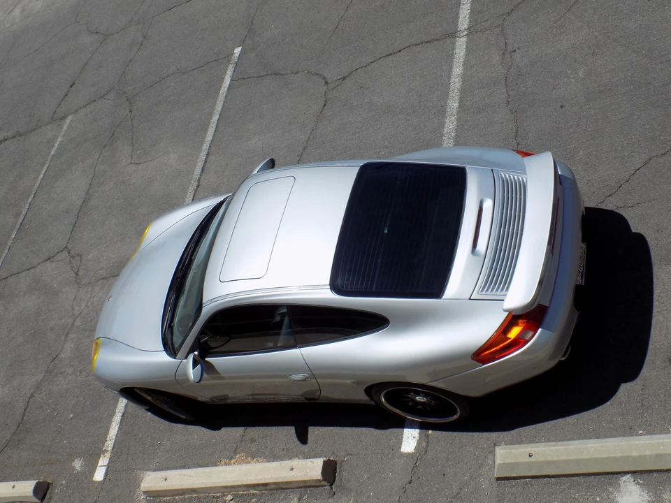 1999 Porsche 996 Carrera - Image 18 of 31
