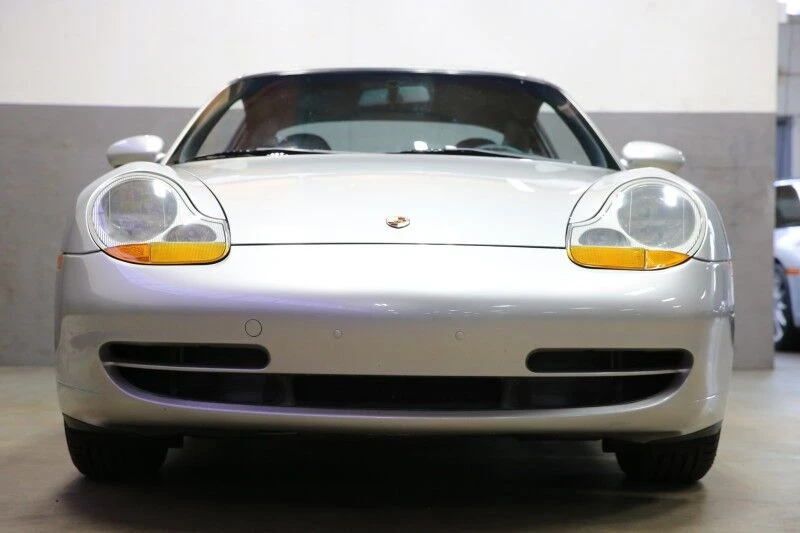 1999 Porsche 996 Carrera - Image 19 of 31