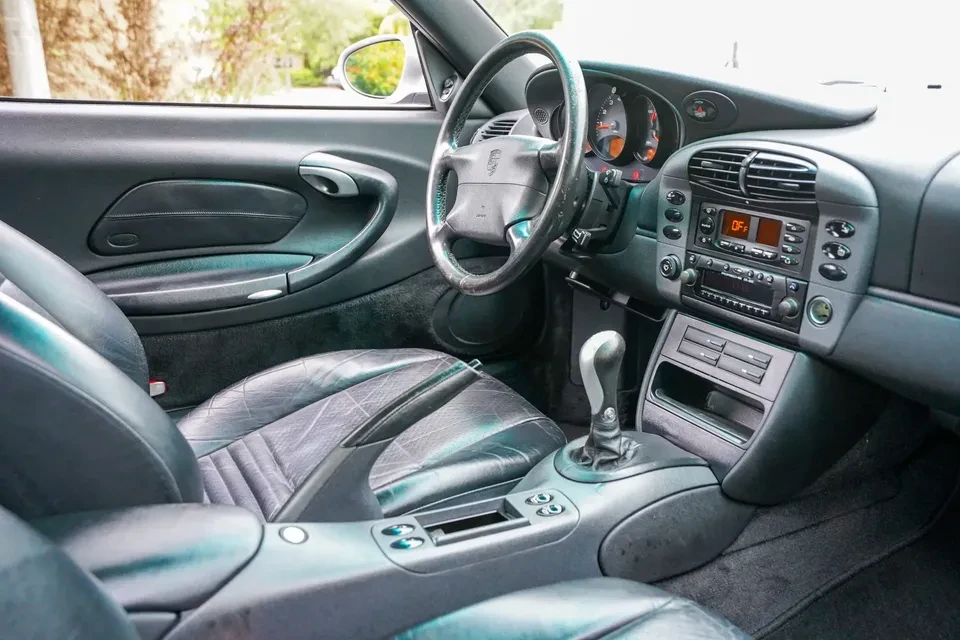 1999 Porsche 996 Carrera - Image 12 of 20