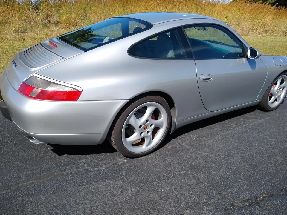 1999 Porsche 996 Carrera - Image 15 of 31