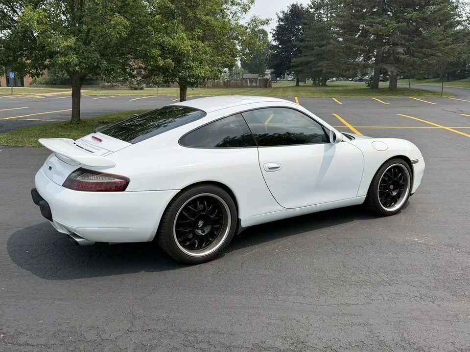 1999 Porsche 996 Carrera - Image 11 of 23