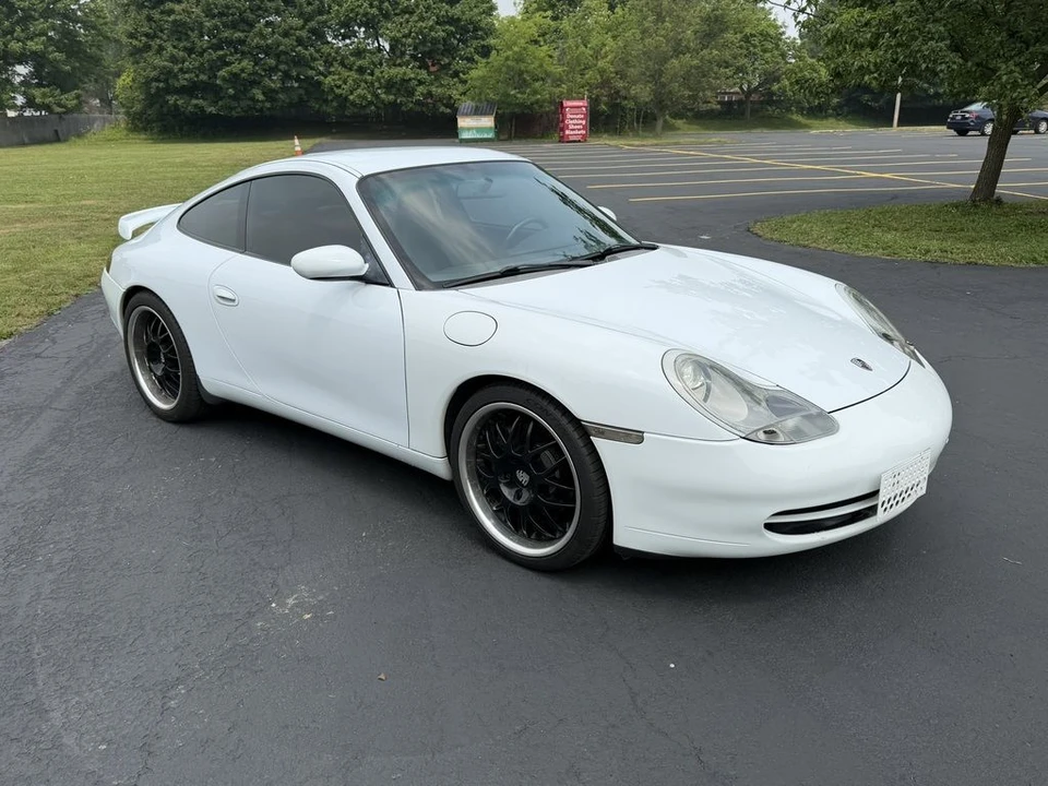 1999 Porsche 996 Carrera - Image 13 of 23