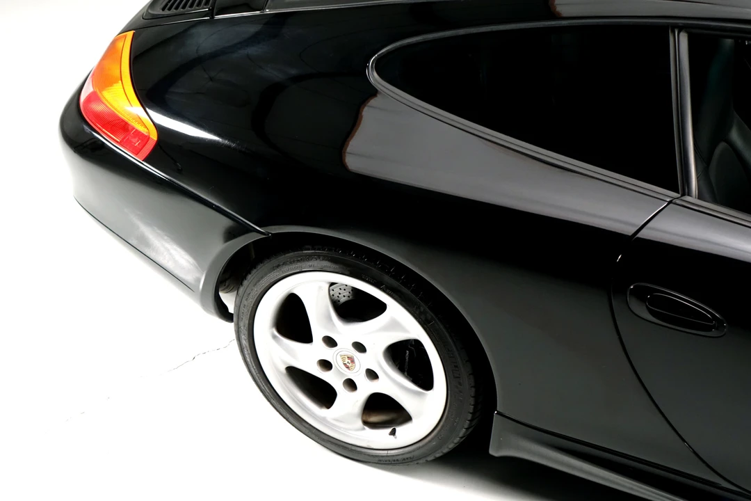 1999 Porsche 996 Carrera - Image 26 of 31