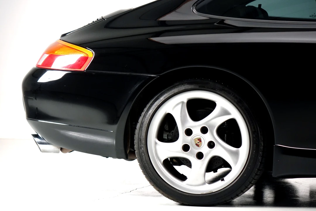 1999 Porsche 996 Carrera - Image 27 of 31