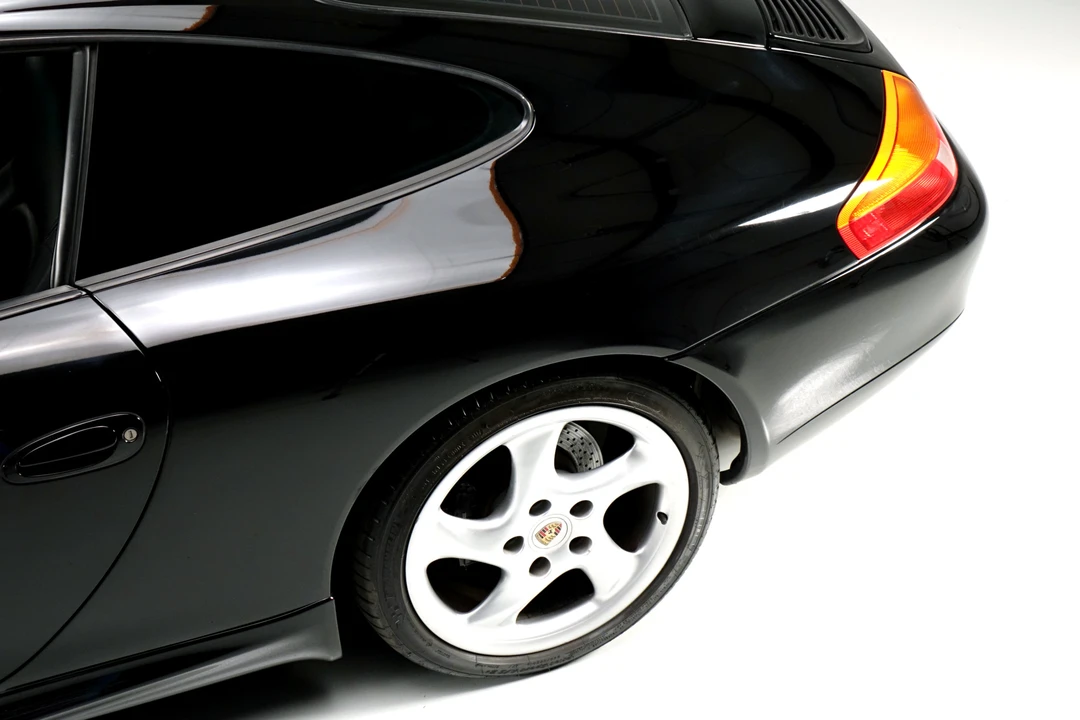 1999 Porsche 996 Carrera - Image 29 of 31