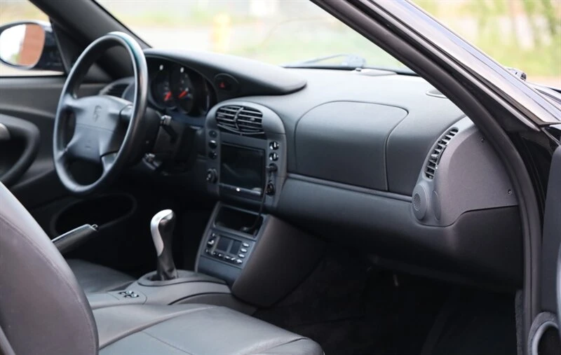 1999 Porsche 996 Carrera - Image 22 of 31