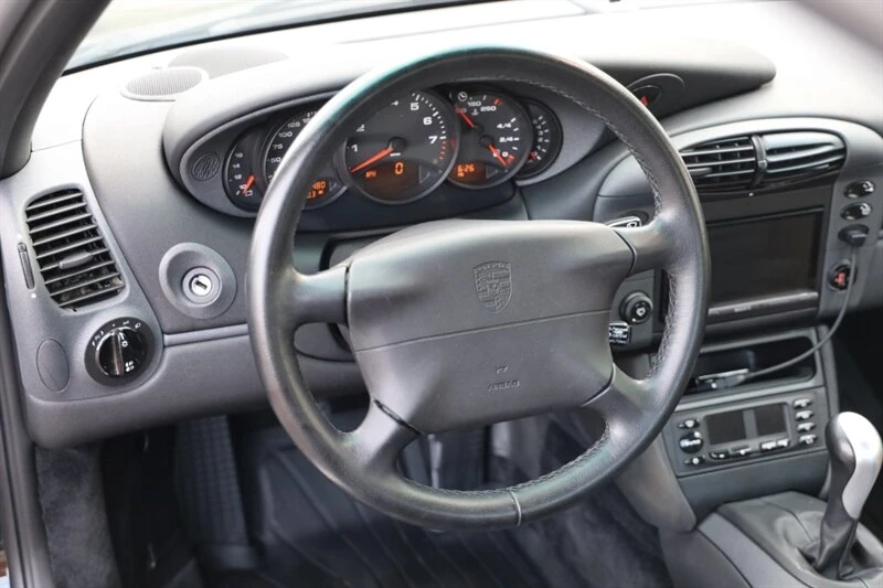 1999 Porsche 996 Carrera - Image 8 of 31