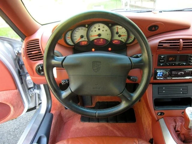 1999 Porsche 996 Carrera - Image 24 of 31
