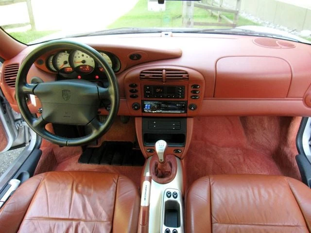 1999 Porsche 996 Carrera - Image 25 of 31