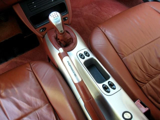 1999 Porsche 996 Carrera - Image 26 of 31