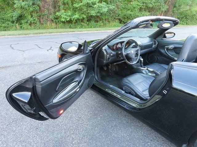 1999 Porsche 996 Carrera - Image 16 of 31