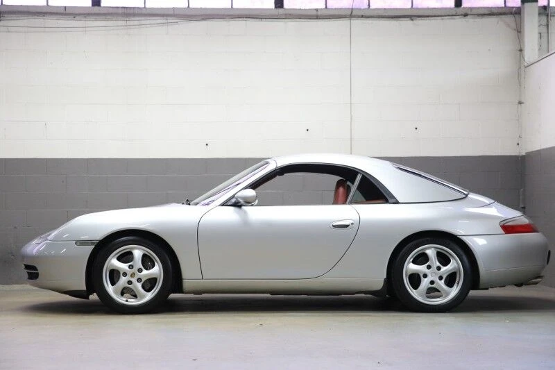 1999 Porsche 996 Carrera - Image 16 of 31