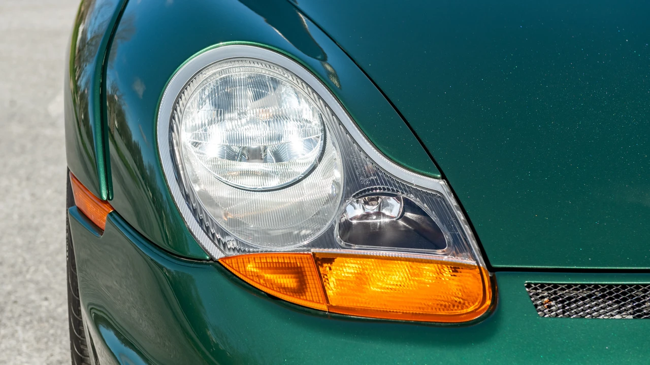 1999 Porsche 996 Carrera - Image 19 of 31