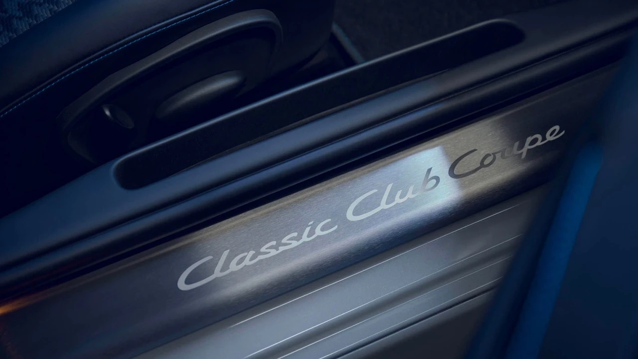 1999 Porsche 911 - Image 17 of 31